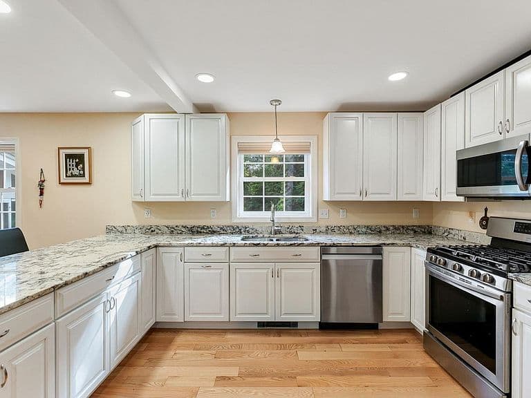 4 Baker Lane photo 2