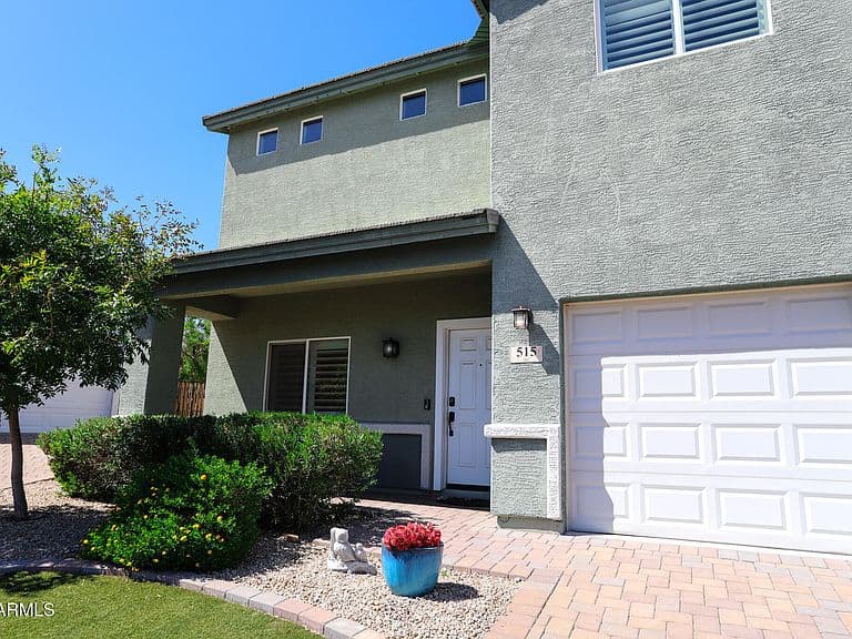 515 W MELODY Drive photo 2