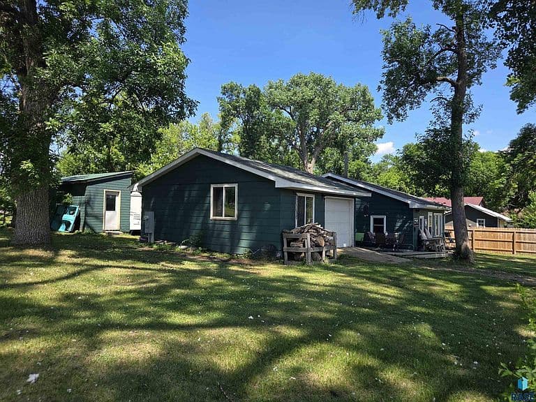6114 Dakota Ave photo 4