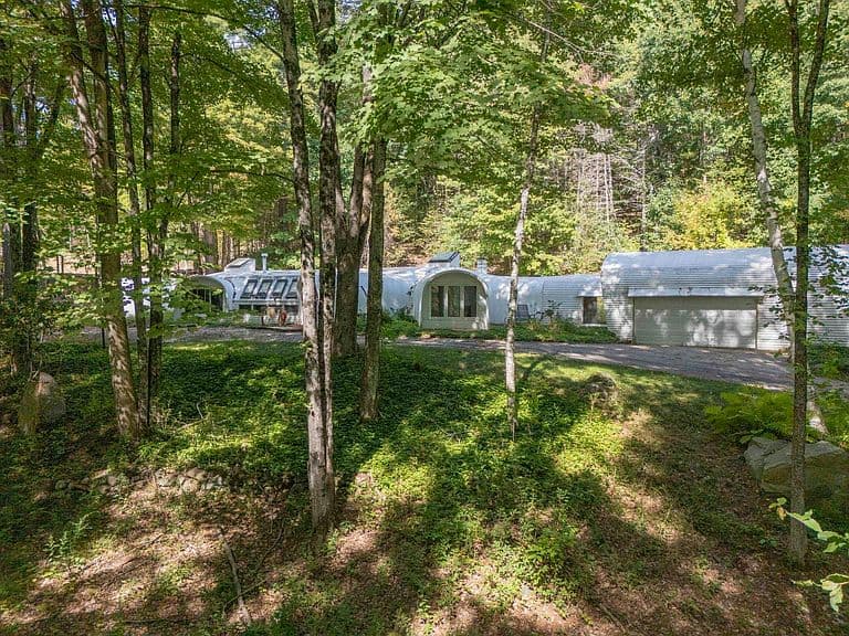 470 Jewett Road photo 1