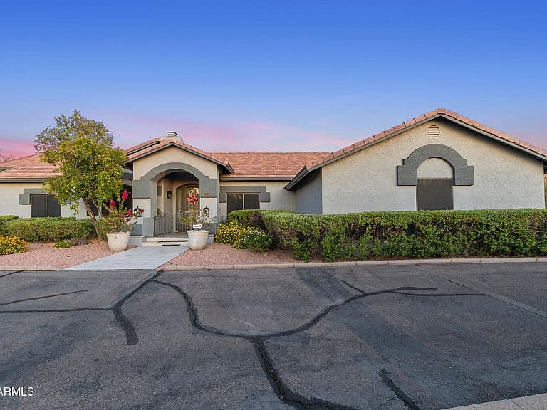 4839 E CALLE DE LOS ARBOLES -- photo 2