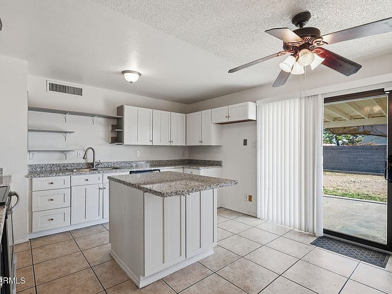 3449 W MAUNA LOA Lane photo 5