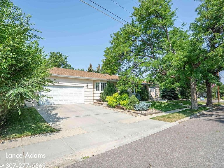 606 S Huber Dr photo 1