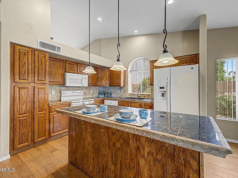 2156 S RAVEN Circle photo 3