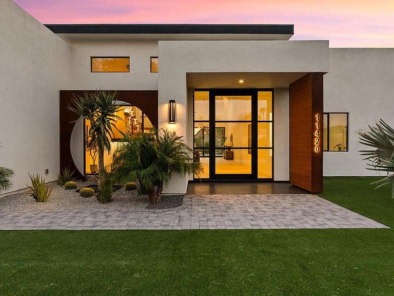 11420 N SCOTTSDALE Road photo 2