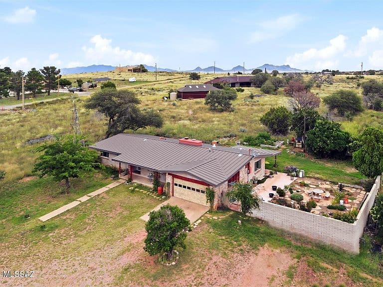 15 Fraizer Dr photo 3