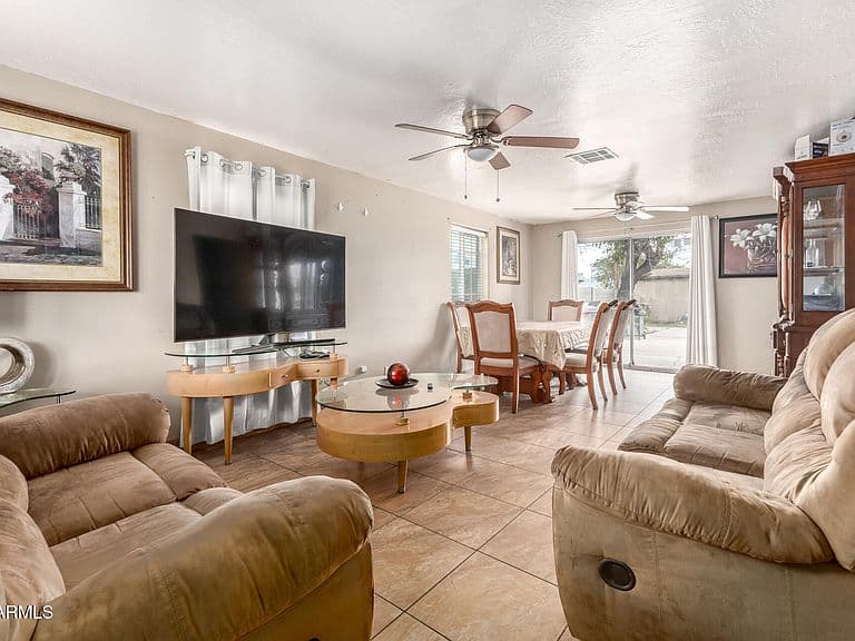 2843 W Granada Rd photo 4