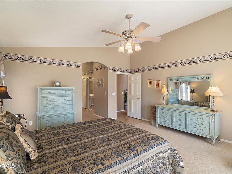 13421 W Lisbon Lane photo 3