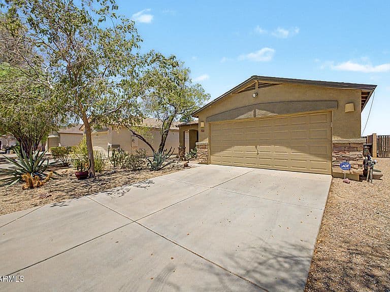 1946 E SILVERSMITH Trail photo 3