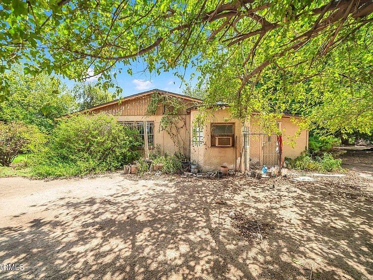 915 W TAMARISK Street photo 4