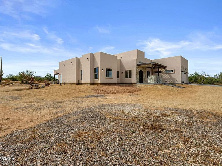 17021 E LOWDEN Road photo 4