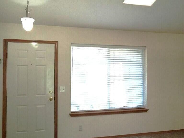 812 N Doryport Ct photo 4