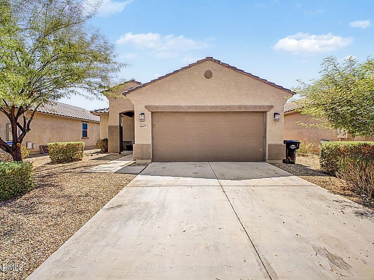 18057 W IDA Lane photo 2