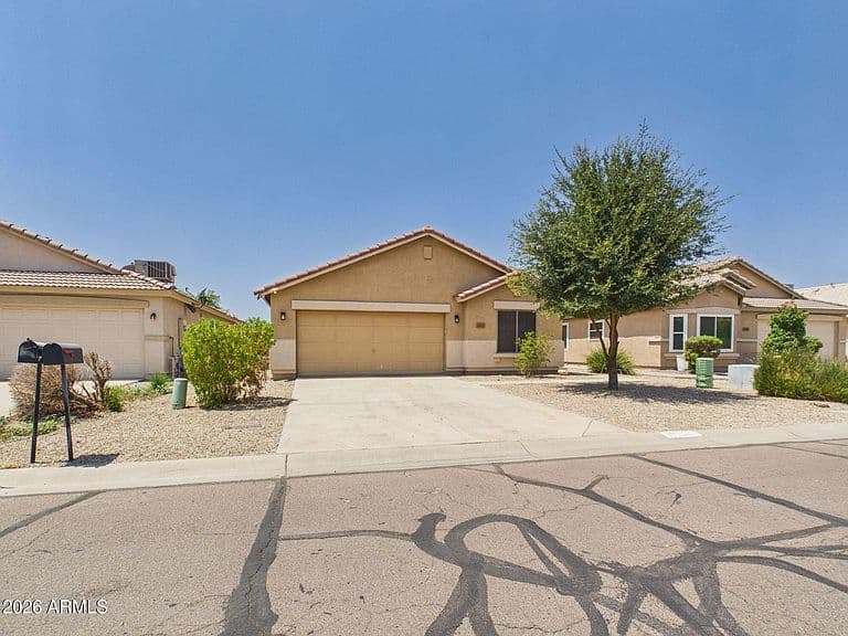 39852 N PARISI Place photo 1