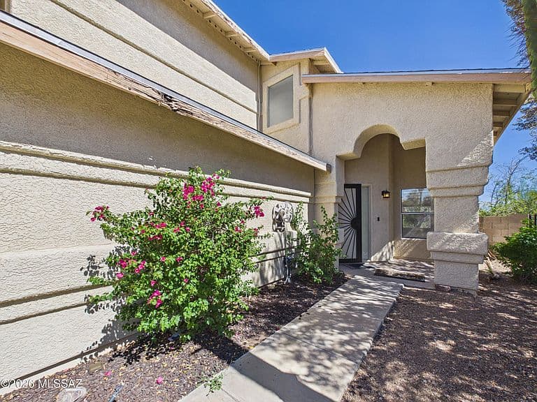 8932 N Spinel Pl photo 2