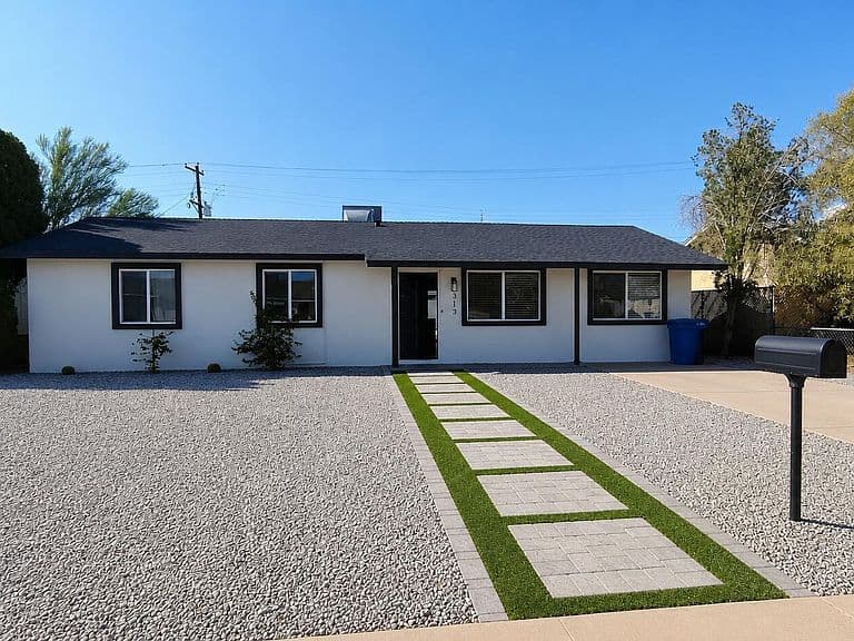 313 E FILLMORE Street photo 1