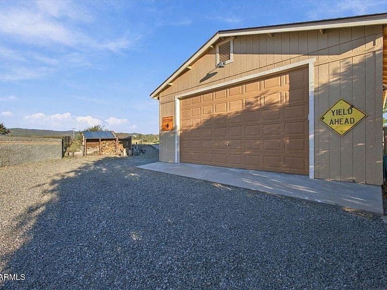 6565 S MUSGROVE Road photo 4