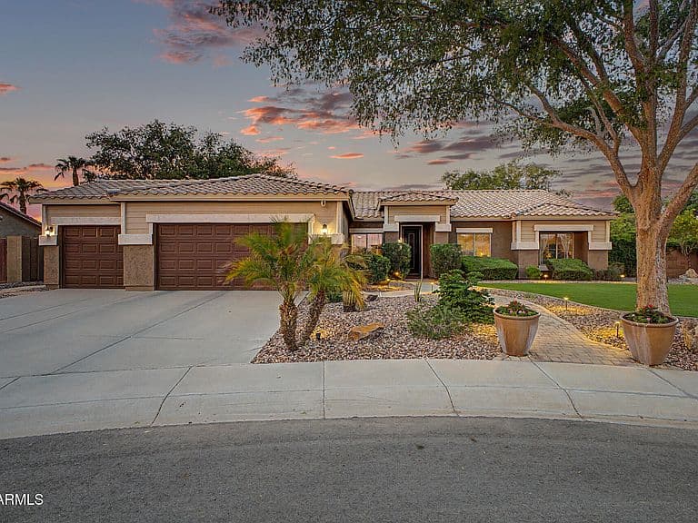 1200 E HORSESHOE Drive photo 1