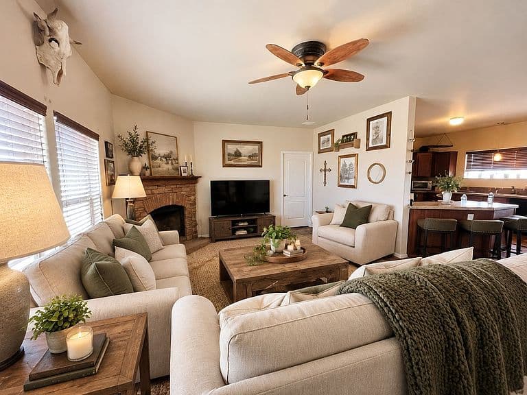 8950 N Ghost Ranch Trl photo 1