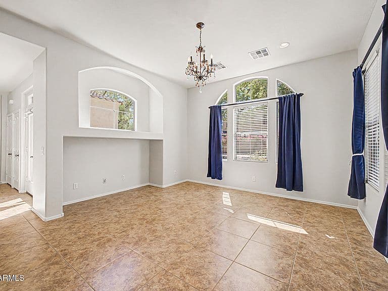 21005 W COURT Street photo 4