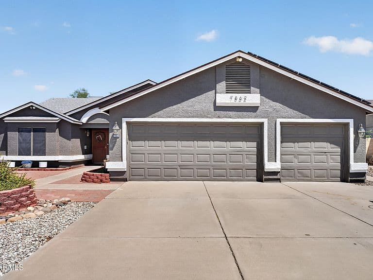 7862 W CHERYL Drive photo 2