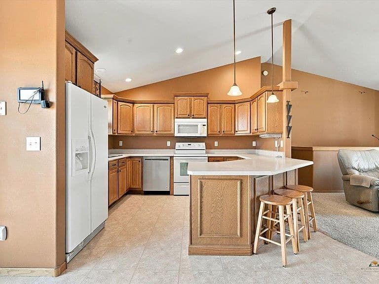 23008 Morninglight Dr photo 5