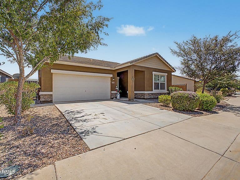 37035 W MATTINO Lane photo 2