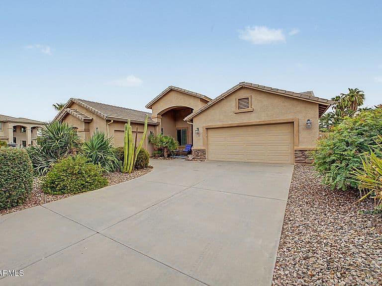 43398 W LITTLE Drive photo 5