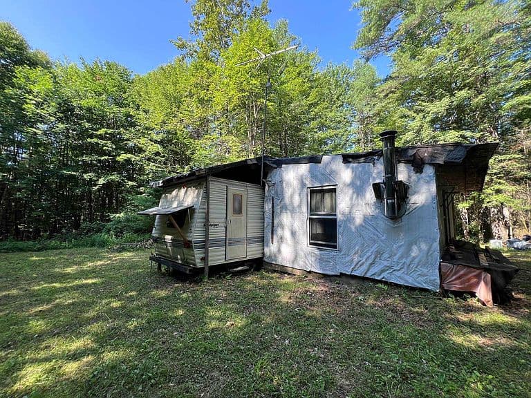 325 Quint Road photo 5