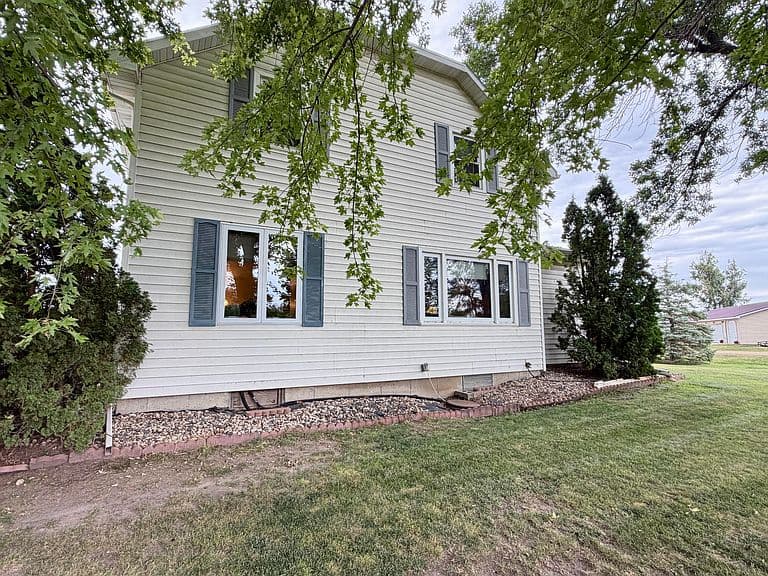 220 Cardinal St SE photo 5