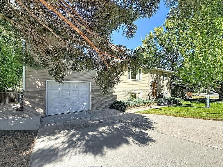707 Circle Dr photo 3