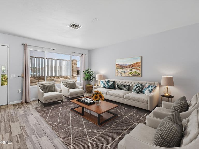 13034 W BUTTERFIELD Drive photo 4