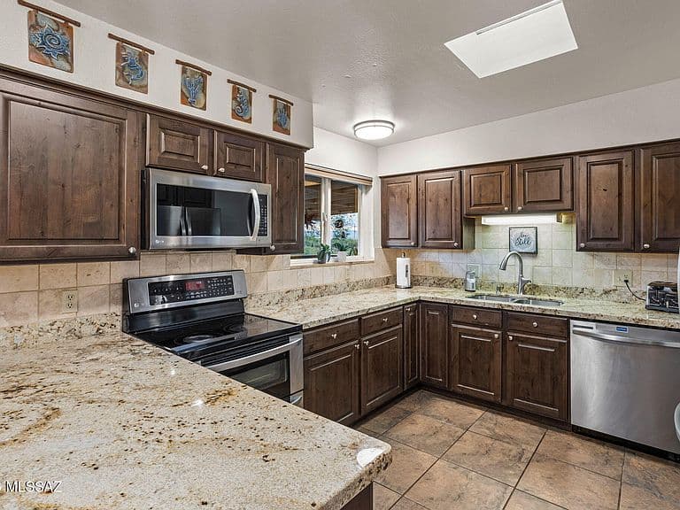 3044 W Avenida Cresta photo 4