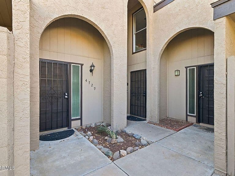 4729 W Continental Drive photo 2