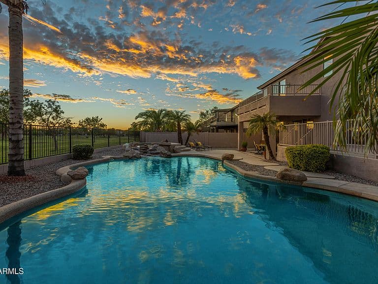 9807 E LOMPOC Avenue photo 4