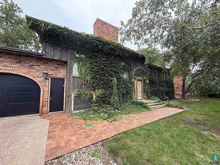 4309 S Briarwood Ave photo 3