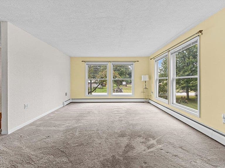 1085 Lamkin Street photo 3