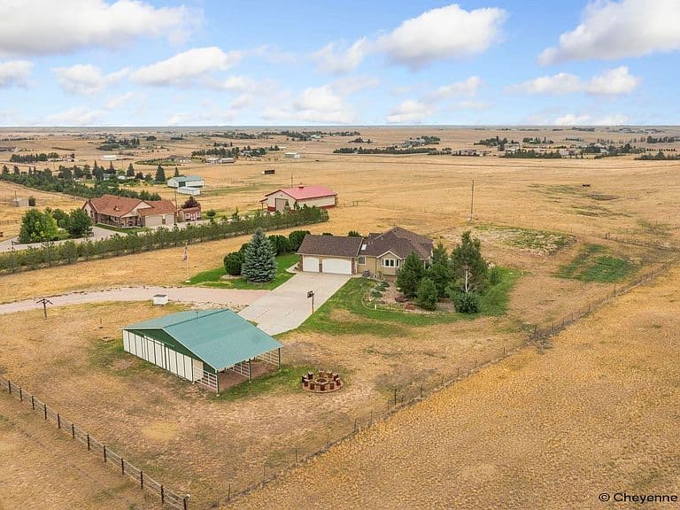 10423 Beartooth Dr photo 2