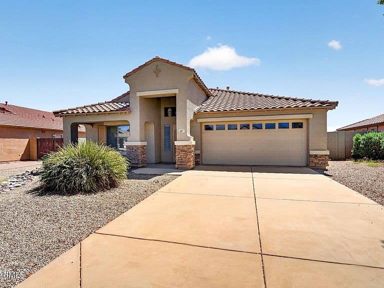 687 E PALOMINO Way photo 2