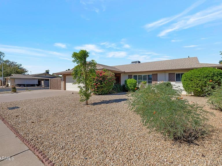 8702 E ANGUS Drive photo 2