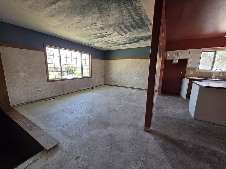 1808 Gregg Ave photo 5
