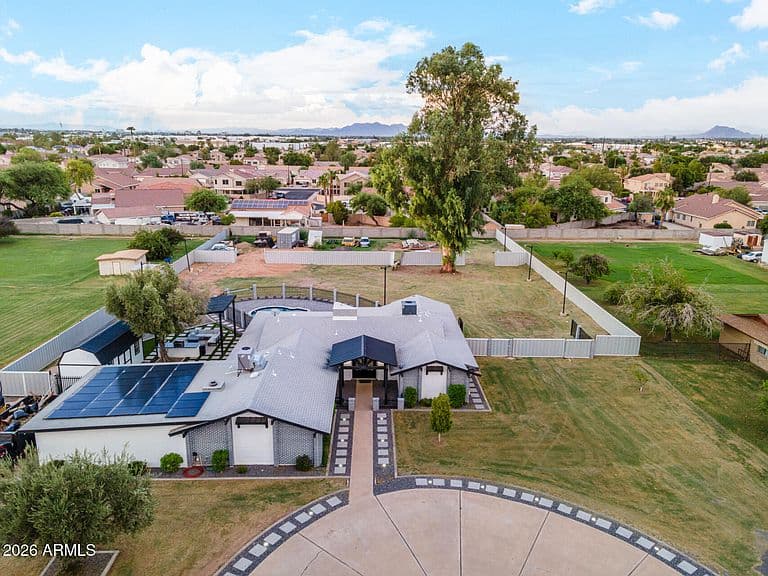 1040 W ENCINAS Street photo 3