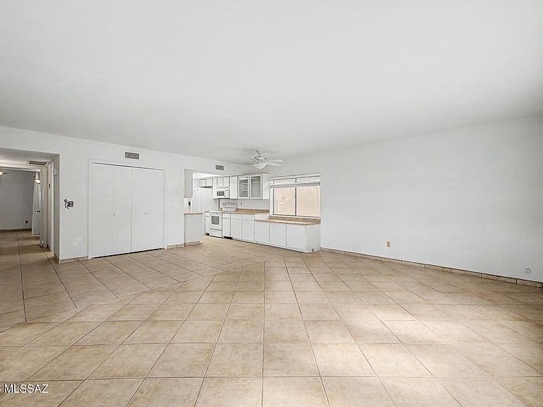 412 N Calle Del Diablo photo 4
