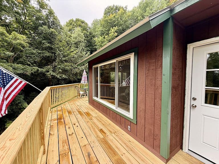 318 Weir Road photo 2
