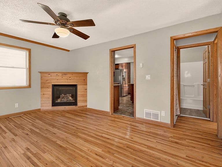 1342 16th St S photo 2