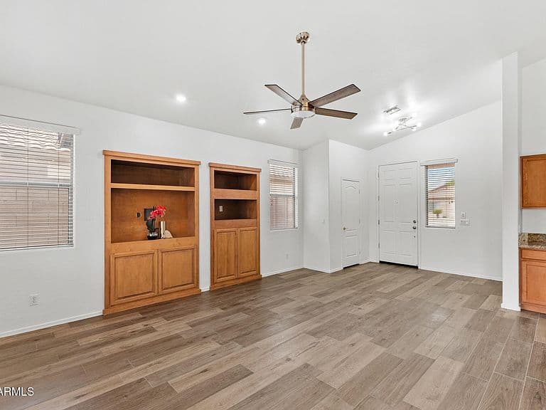 4224 E CHERRY HILLS Drive photo 3