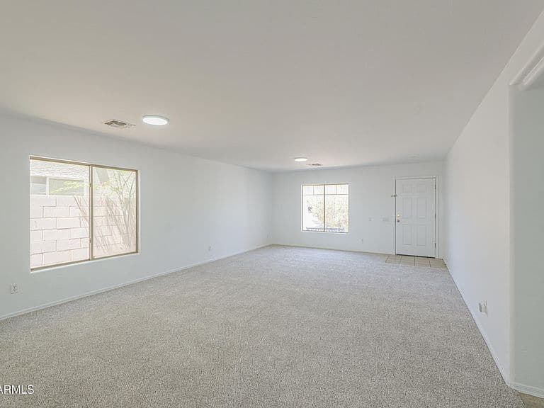 43601 W COWPATH Road photo 5
