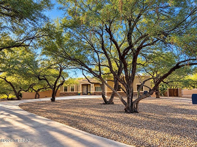 12325 E Cape Horn Dr photo 1