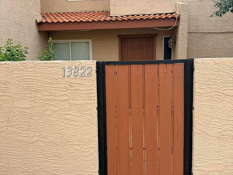 13822 N 41ST Court photo 2