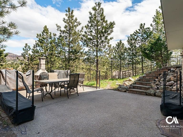 4025 Lake Point Dr photo 4